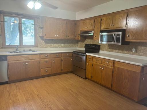 300 N Lincoln Street, Redwood Falls, MN 56283