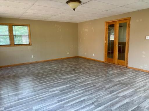 300 N Lincoln Street, Redwood Falls, MN 56283