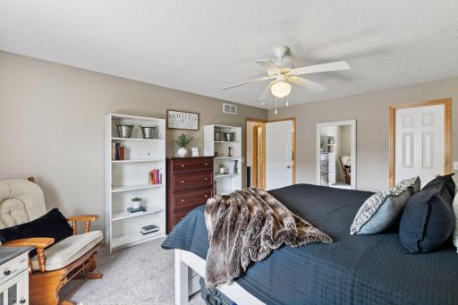 Plentiful wall space for all of your furniture to fit perfectly.