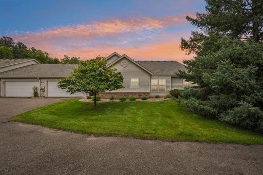 177 Wedgewood Drive, Mahtomedi, MN 55115