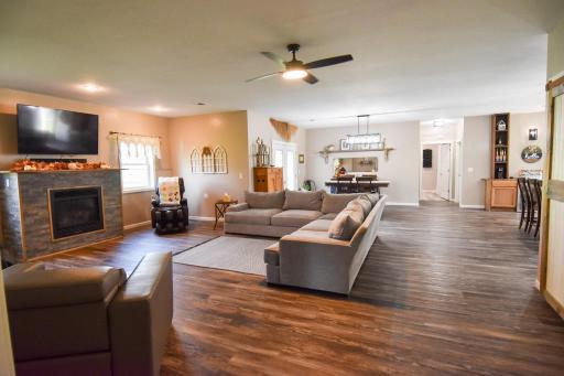 109 E 5th Street, Argyle, MN 56713