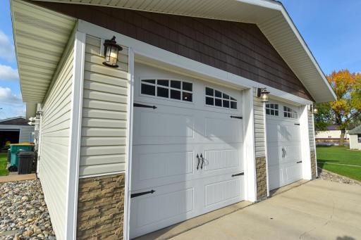 109 E 5th Street, Argyle, MN 56713