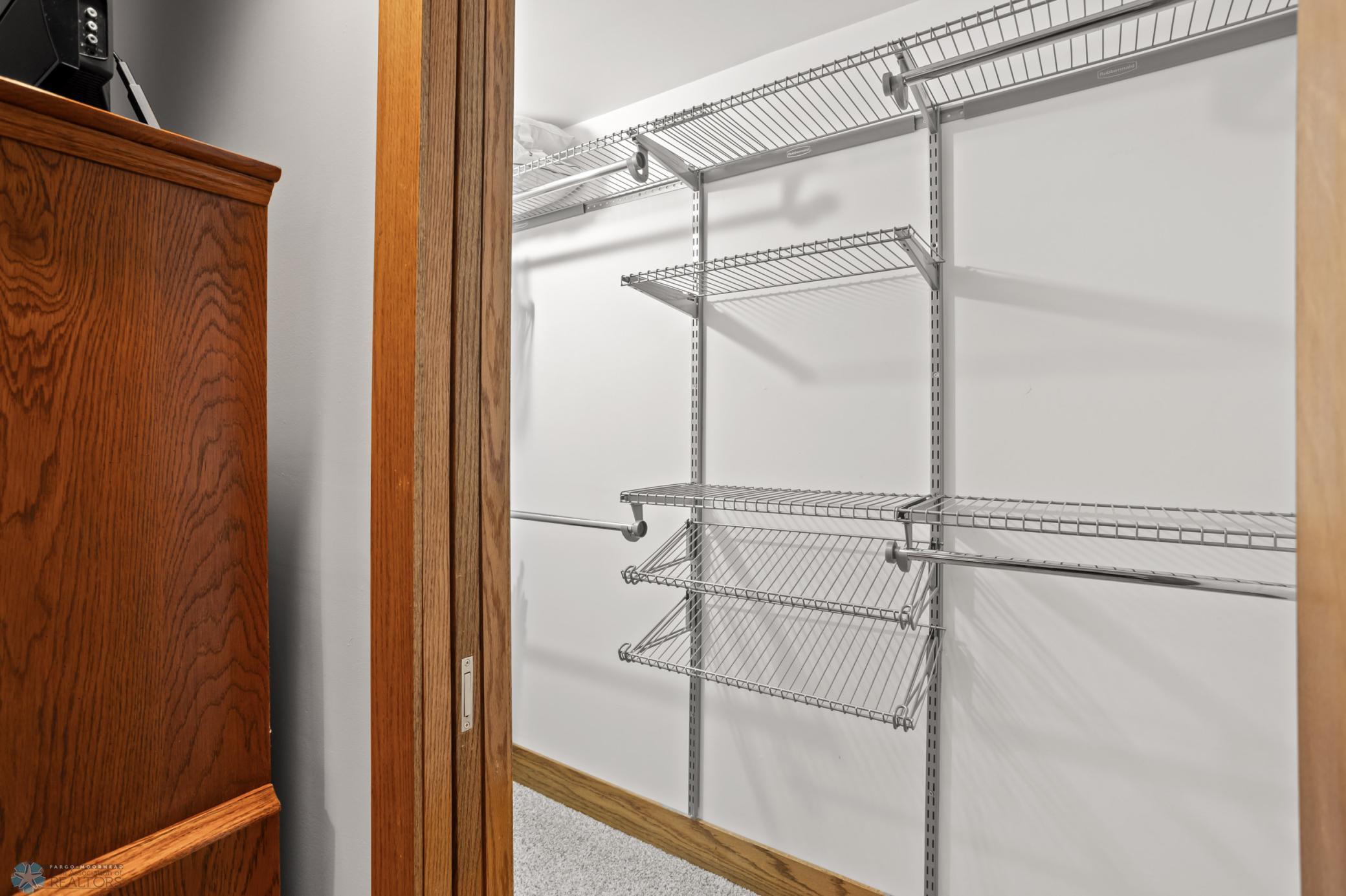 Large Closet and system in bedroom 4