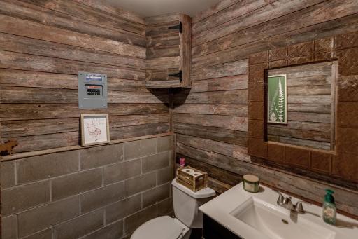 8734 White Oaks Trail, Pequot Lakes, MN 56472