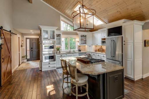 8734 White Oaks Trail, Pequot Lakes, MN 56472