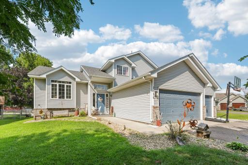 7150 96th Street S, Cottage Grove, MN 55016