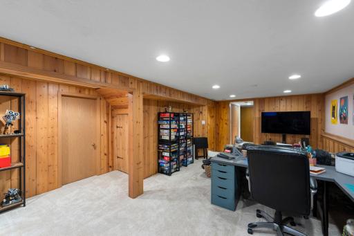 9124 Knox Avenue S, Bloomington, MN 55431