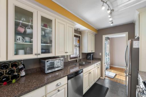 9124 Knox Avenue S, Bloomington, MN 55431