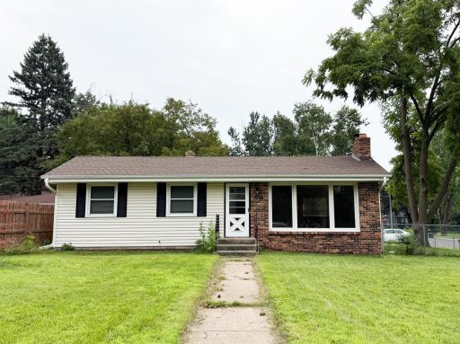 1666 Laurie Road E, Saint Paul, MN 55109