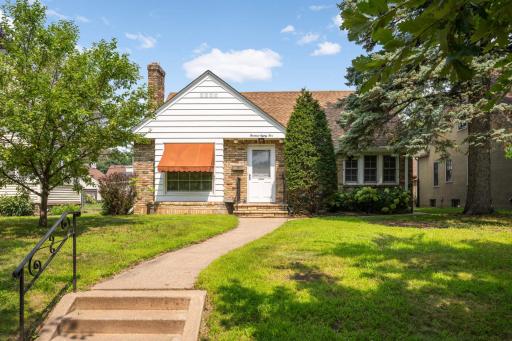 1485 Iowa Avenue W, Saint Paul, MN 55108