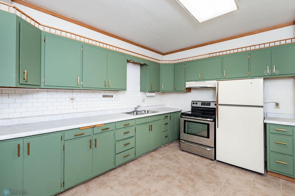 Huge Kitchen in Unit 1