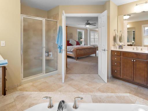 16260 Berens Ct NW Prior Lake MN 55379 USA-073-084-070-MLS_Size.jpg