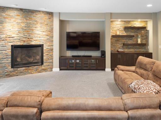 16260 Berens Court, Shakopee, MN 55379