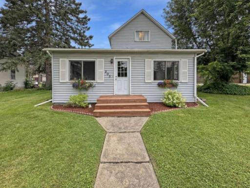 205 Olcott Avenue, Coleraine, MN 55722