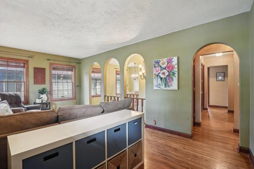 2616 W 60th Street, Minneapolis, MN 55410