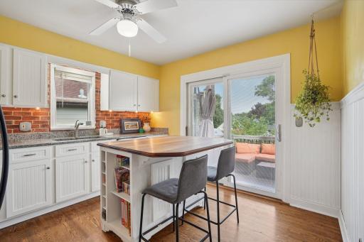 2616 W 60th Street, Minneapolis, MN 55410