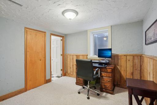 2616 W 60th Street, Minneapolis, MN 55410