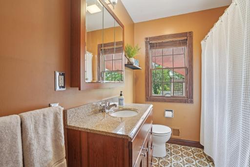 16-web-or-mls-W 60th St-S1608-016 - Copy.jpg