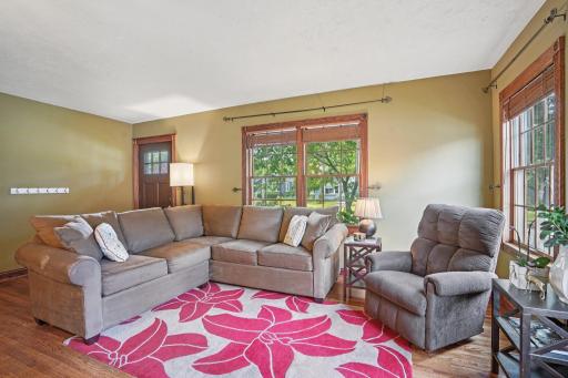 2616 W 60th Street, Minneapolis, MN 55410