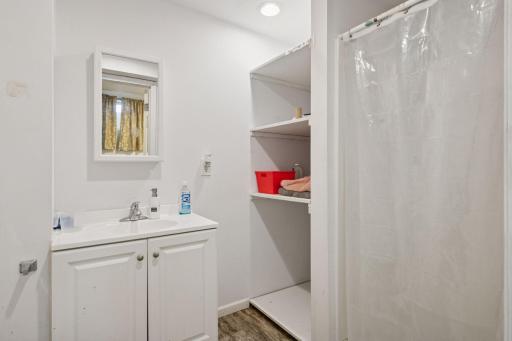 3537 Aquila Avenue South - Spacecrafting - 0018.jpg