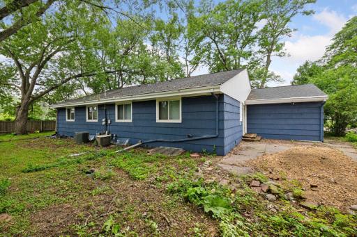 3537 Aquila Avenue South - Spacecrafting - 0034.jpg