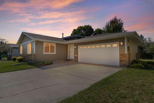 13830 Sunnyslope Drive, Maple Grove, MN 55311