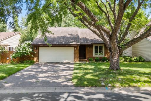 5554 Knoll Drive, Saint Paul, MN 55126