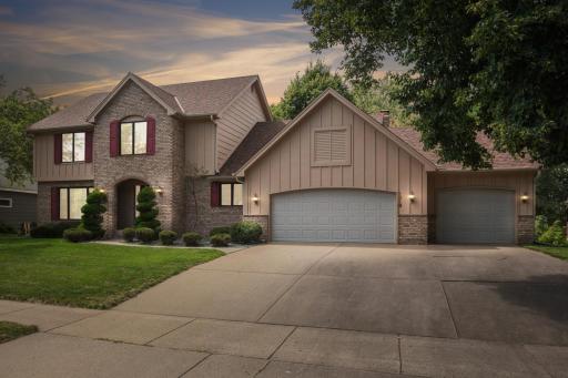 1318 W Royal Oaks Drive, Shoreview, MN 55126