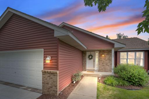 789 Moonlight Drive, Woodbury, MN 55125
