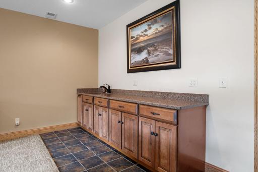 2390 Jennifer Lane, Shakopee, MN 55379