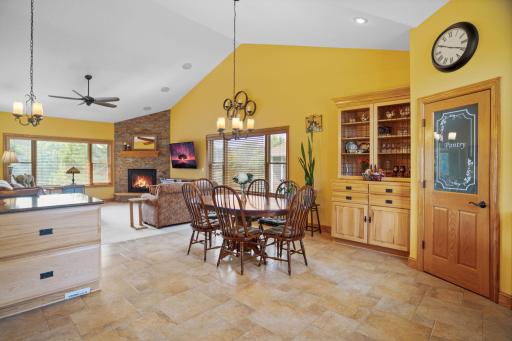 2390 Jennifer Lane, Shakopee, MN 55379