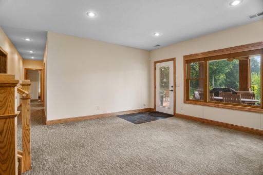 2390 Jennifer Lane, Shakopee, MN 55379