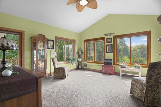 2390 Jennifer Lane, Shakopee, MN 55379