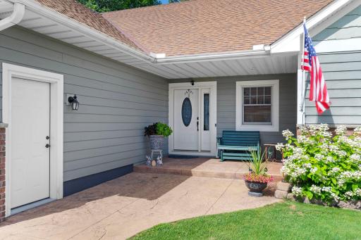 2390 Jennifer Lane, Shakopee, MN 55379