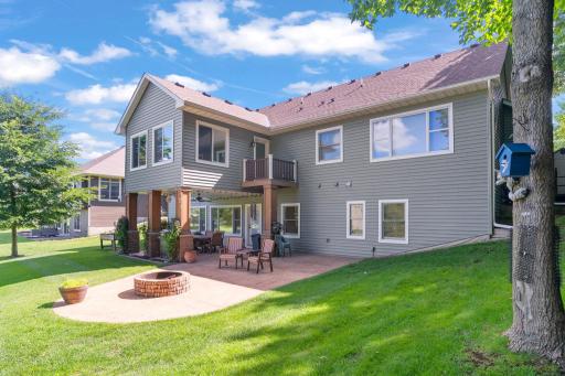 2390 Jennifer Lane, Shakopee, MN 55379