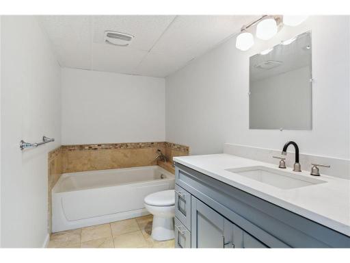 471 105th Avenue NW, Coon Rapids, MN 55448