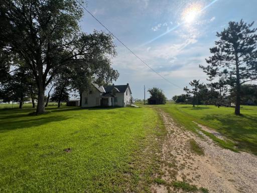 500 S Farwell Street, Verndale, MN 56481
