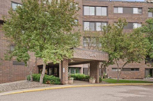 2275 Youngman Avenue, 201W, Saint Paul, MN 55116