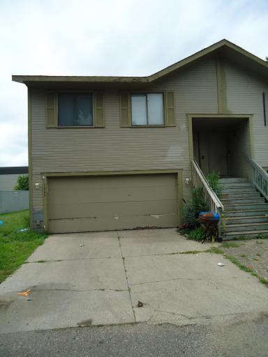 1513 Humboldt Place N, Minneapolis, MN 55430