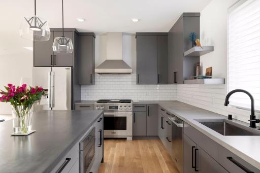 5721 Abbott Avenue S, Edina, MN 55410