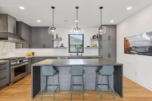 5721 Abbott Avenue S, Edina, MN 55410