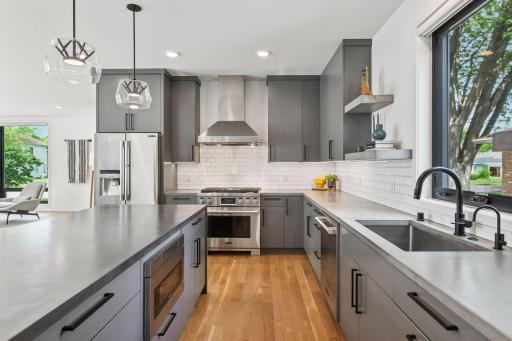 5721 Abbott Avenue S, Edina, MN 55410