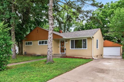 1127 Kennard Street, Saint Paul, MN 55106