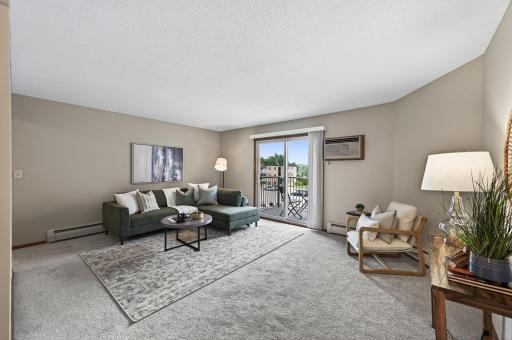 3153 Old Highway 8, 304, Roseville, MN 55418