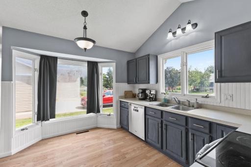7995 Upper 145th Street W, Saint Paul, MN 55124