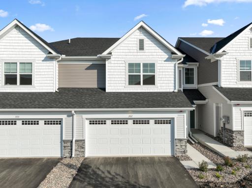 162 Huntington Drive, Waconia, MN 55387