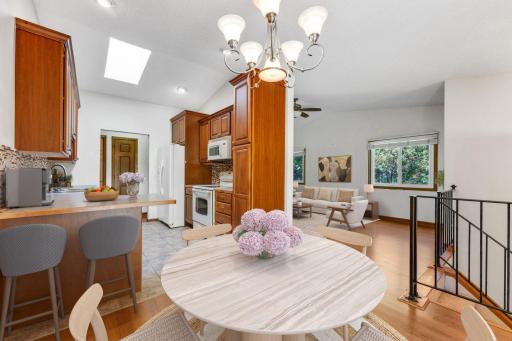9657 Hampshire Lane, Eden Prairie, MN 55347