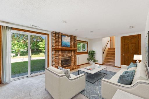 9657 Hampshire Lane, Eden Prairie, MN 55347
