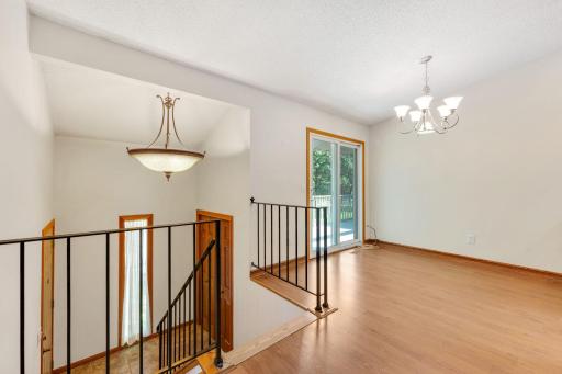 9657 Hampshire Lane, Eden Prairie, MN 55347