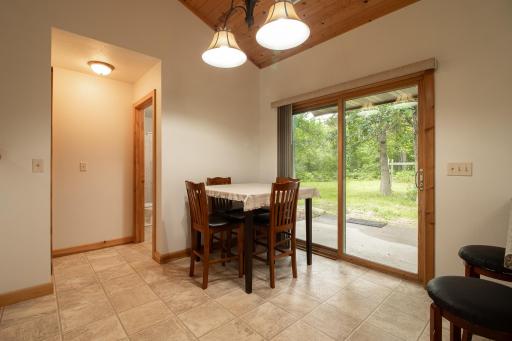 10 x 10 Dining Room